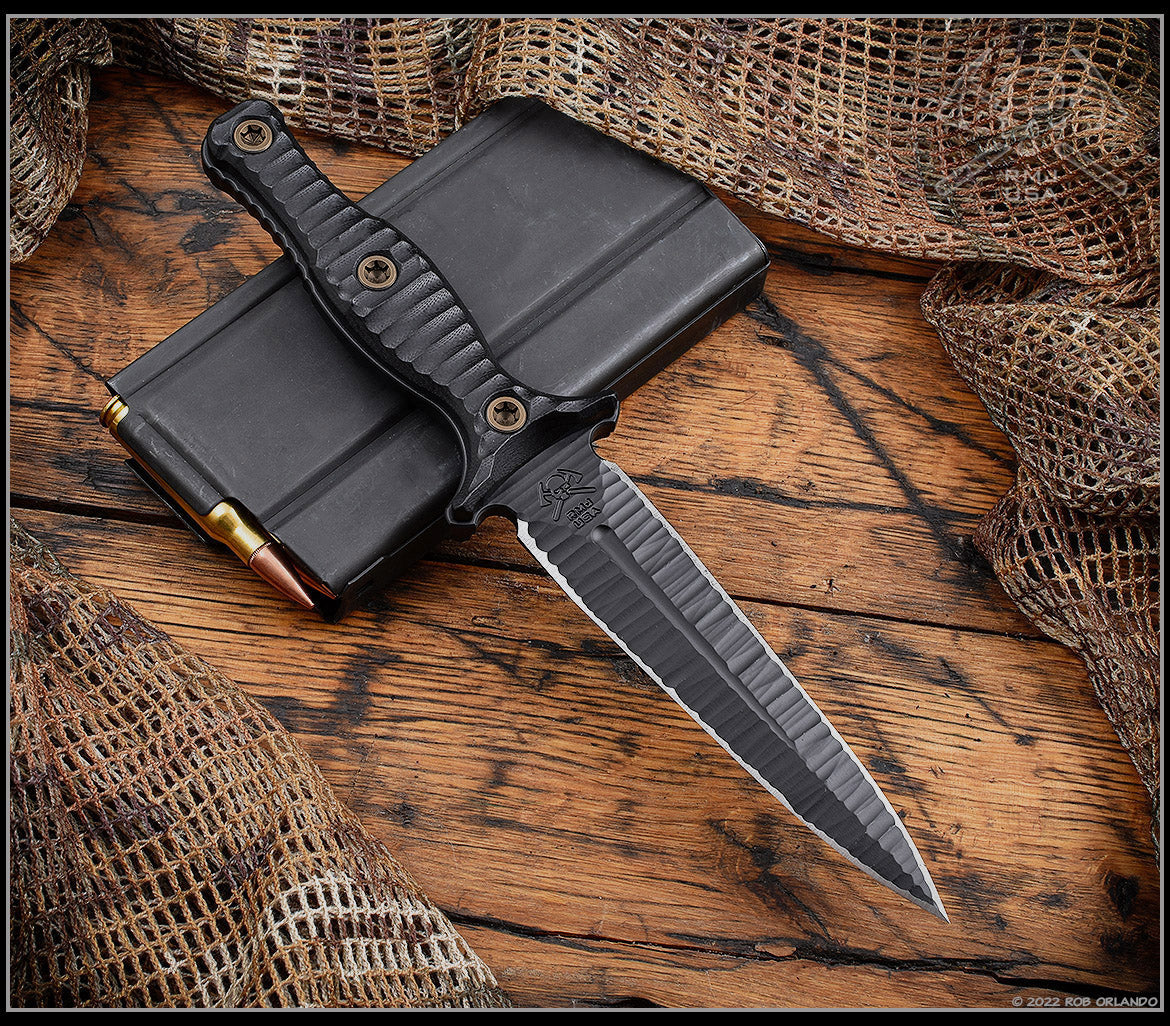 Raider Dagger Hand Textured Blackout