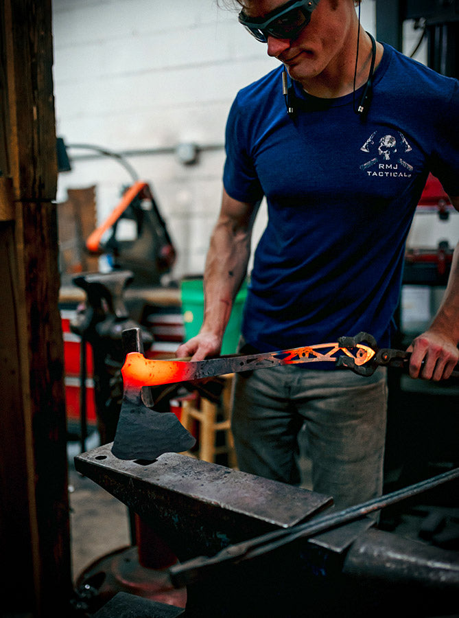 Raven Forged CPM-3V Bearded Ax 18