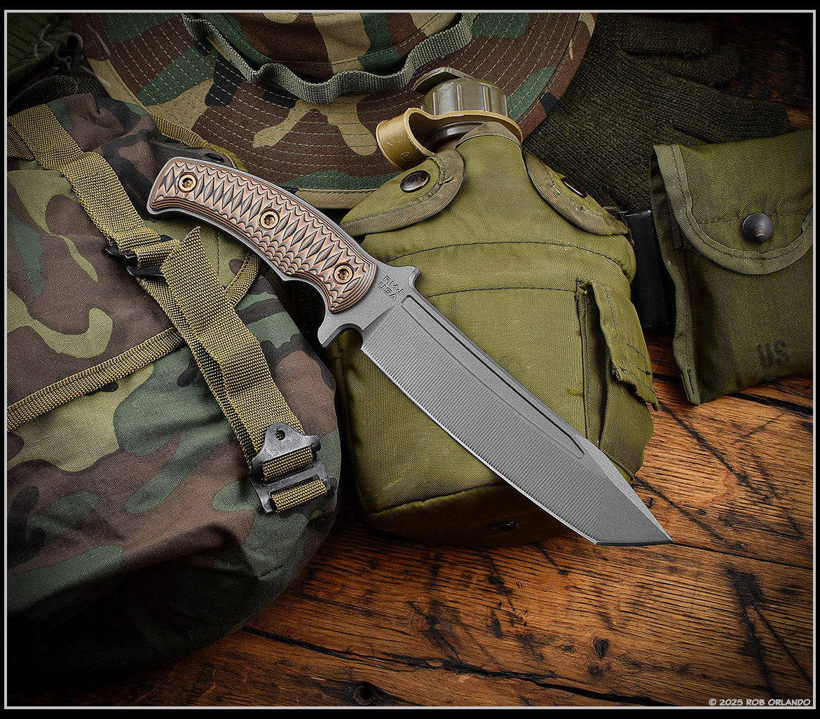 ロ*ク様 美品!! Undercover Bounty Hunter シングルラ Combat Asia – Explore More | RMJ USA